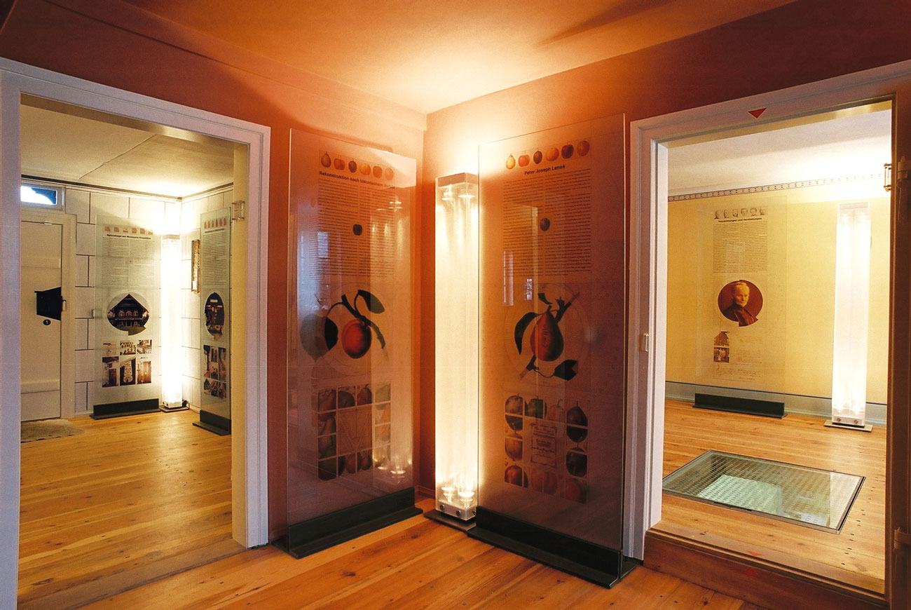 Ausstellungsmodule für historische Ausstellung Alexandrowka Potsdam