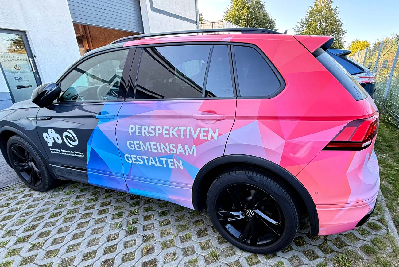 Fahrzeugbeschriftung Teilfolierung Werbetechnik Berlin