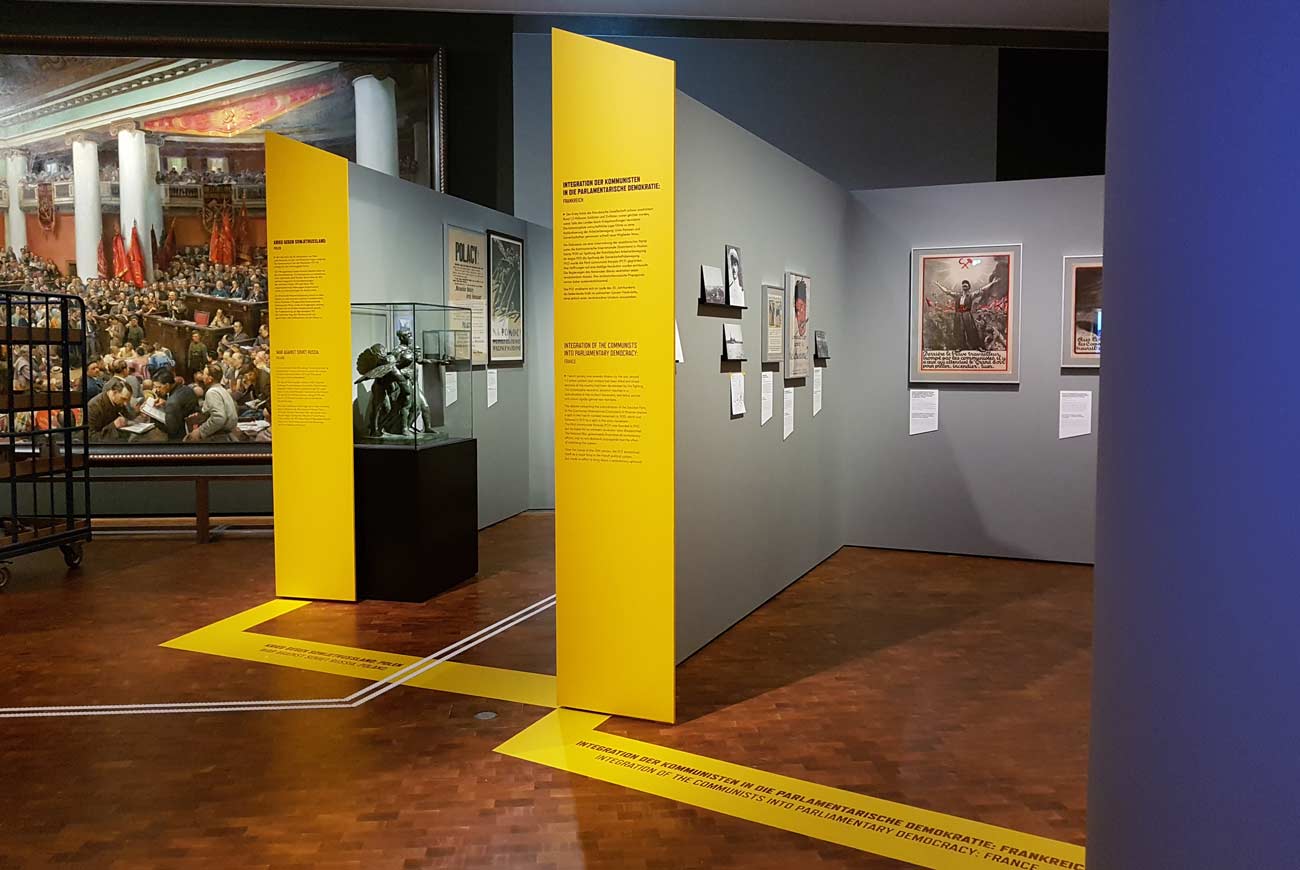 Floorgraphics Fußbodenfolie für Parket