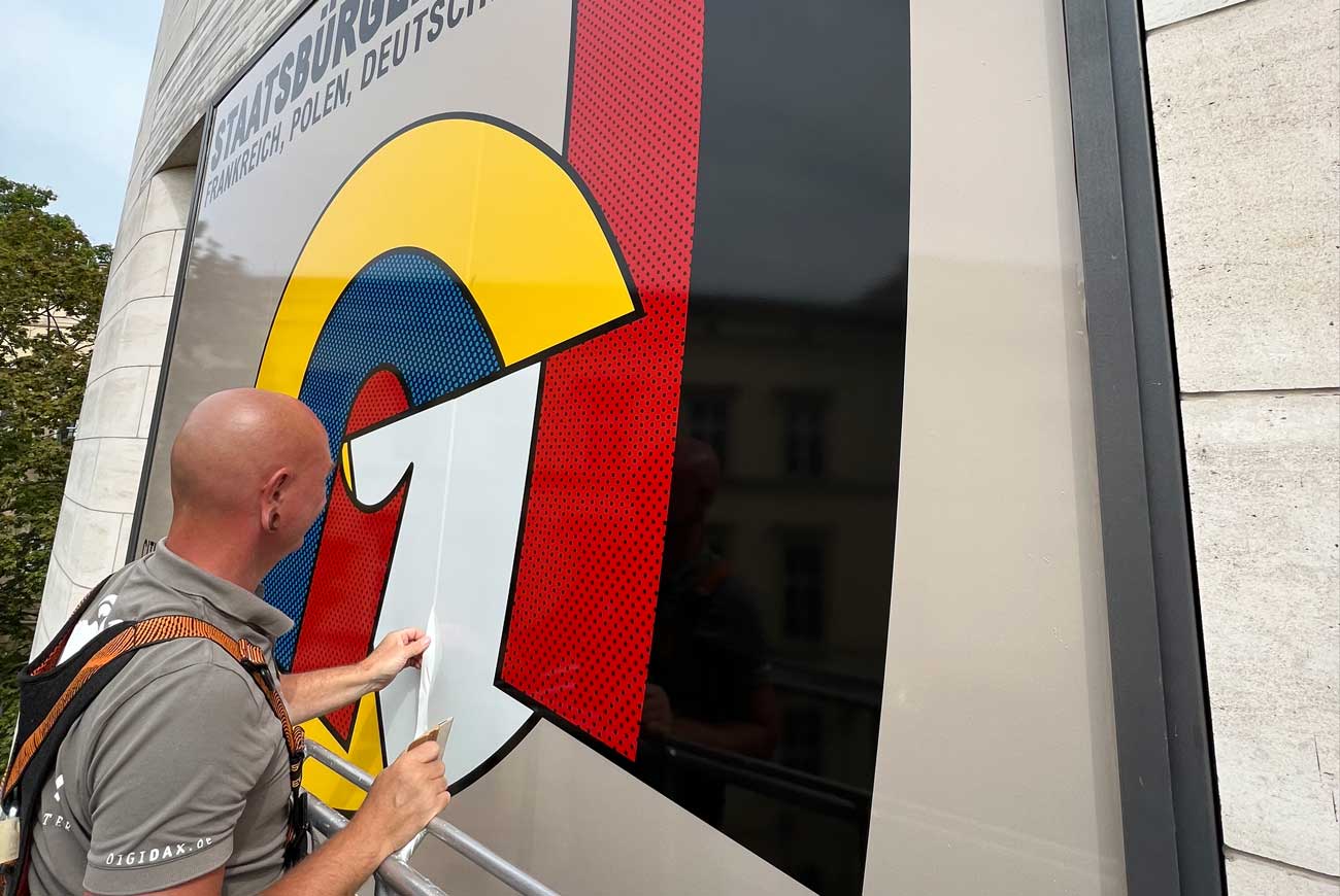 Fensterfolien für Hinterleuchtung Werbetechnik Potsdam